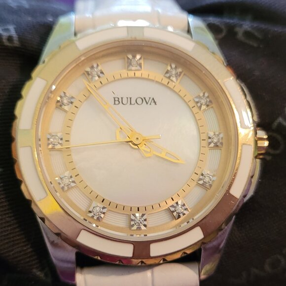 💎Beautiful Bulova Two-Tone Mother of Pearl Diamond Watch - Picture 4 of 8
